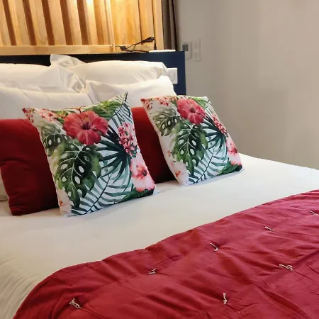 ゲストハウス 5チャンバース アン ヴィル