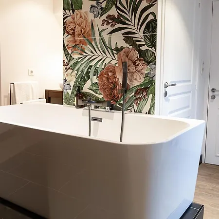 ゲストハウス 5チャンバース アン ヴィル クレルモン・フェラン